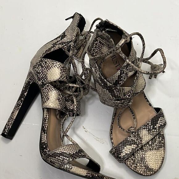 JUST FAB GORGETTA ANIMAL PRINT SANDALS SIZE 9 - Picture 2 of 7